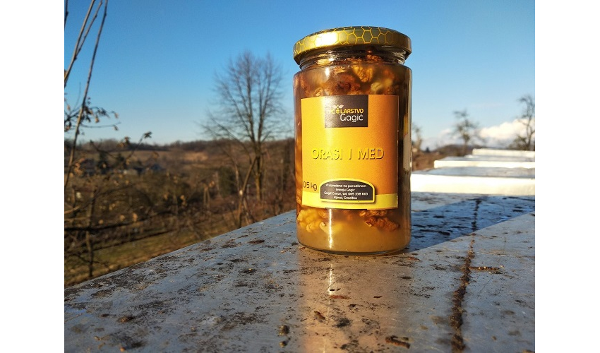 Med i orasi, 0,50 KG (Pčelarstvo Gagić)